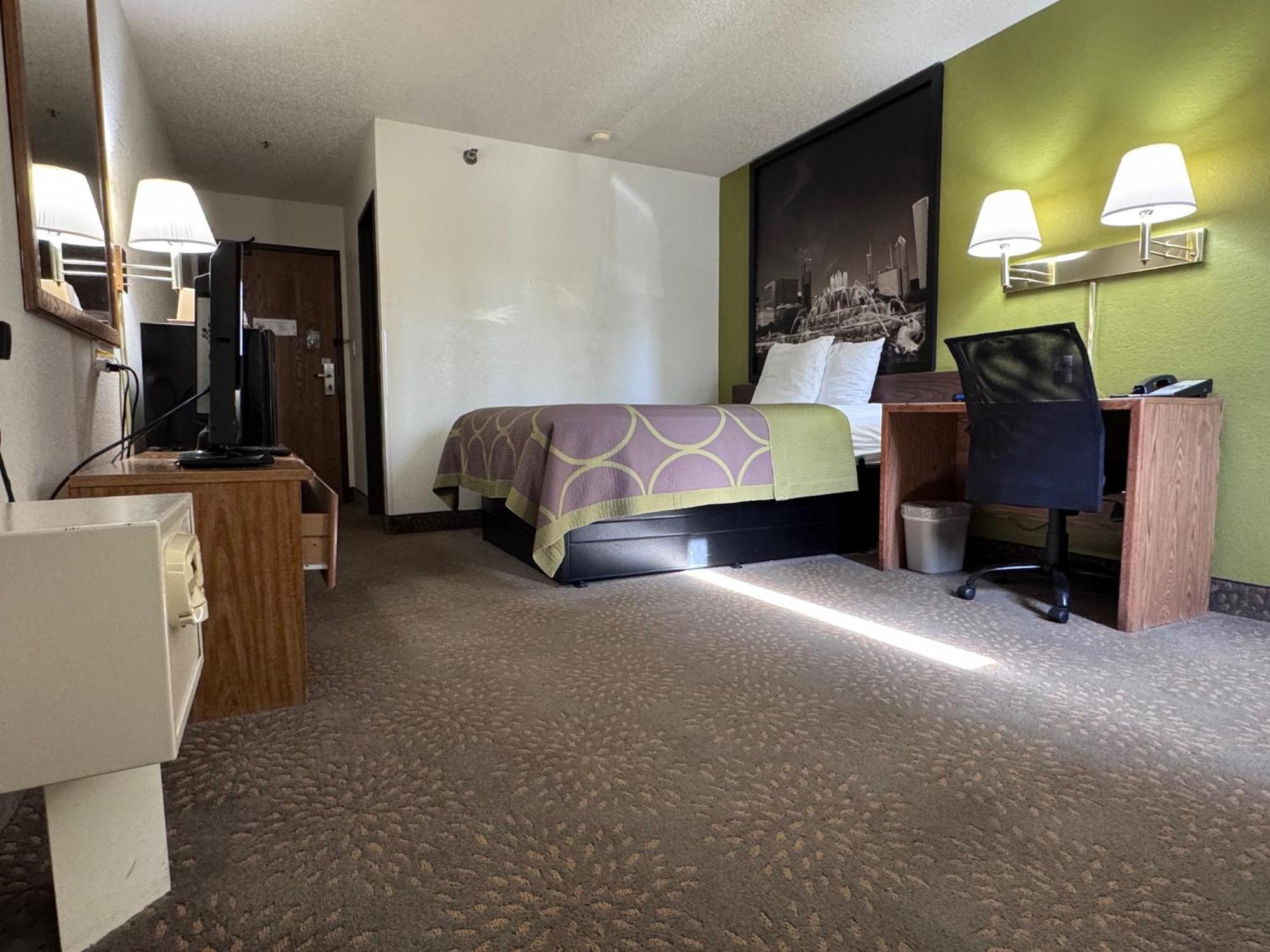 Super 8 By Wyndham Mokena/Frankfort /I-80 Exterior photo